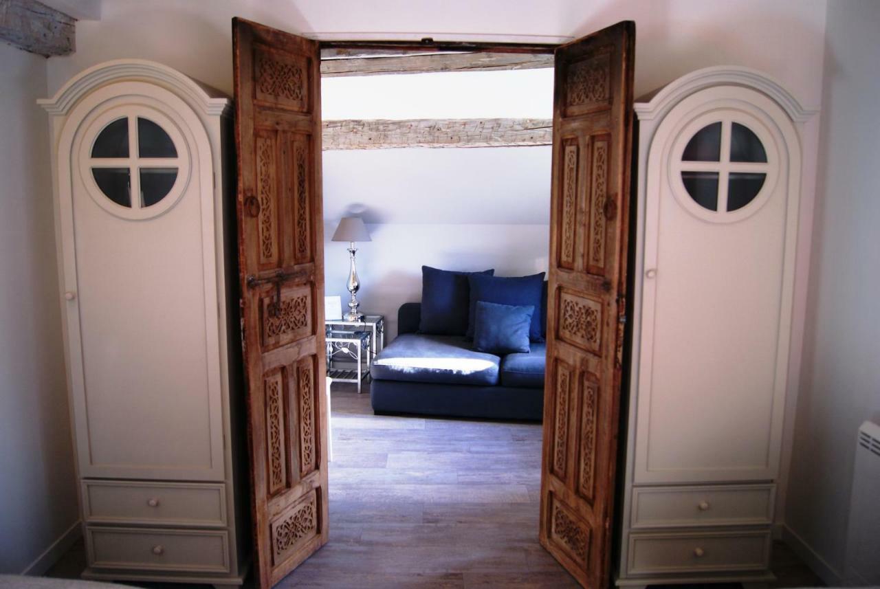 De Pierre Et De Lumiere Apartment Jouhe Luaran gambar